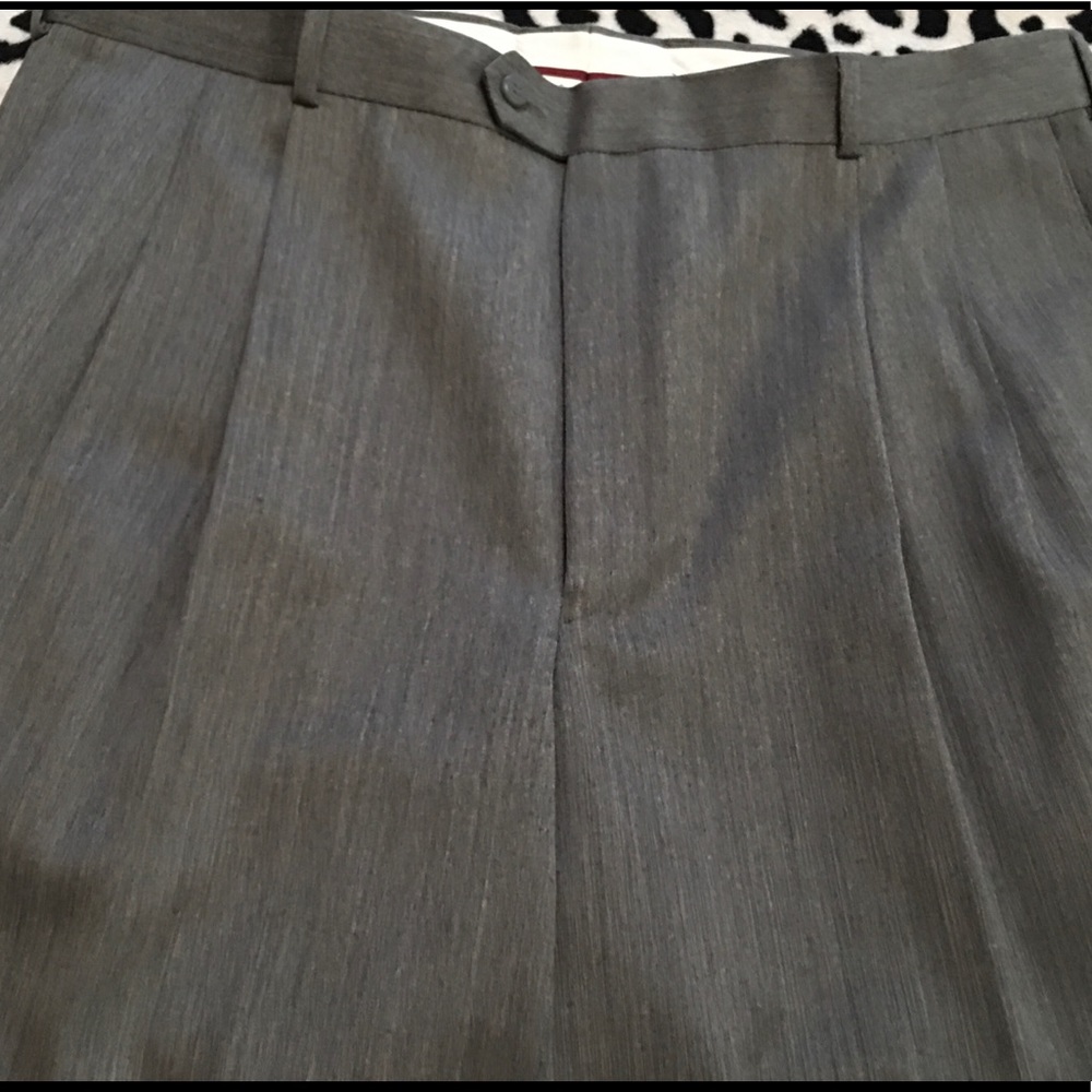 Grey 100% wool pants pleated